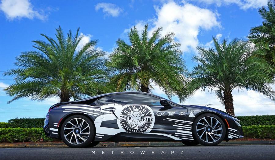  BMW i8 Collab by MetroWrapz 2016 года  (фото 2 из 11)